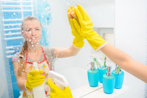 End of tenancy cleaning for a Kingstonuponthames family home